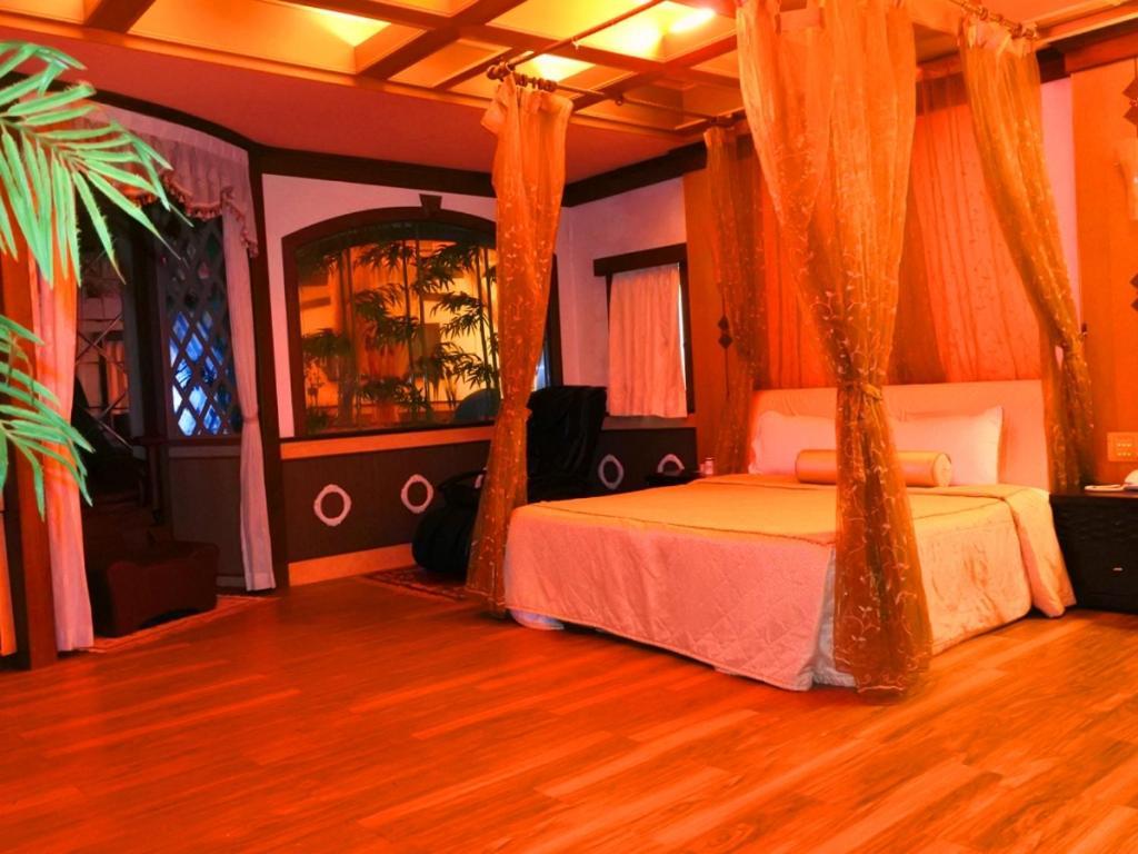Swan Lake Motel Guishan Luaran gambar
